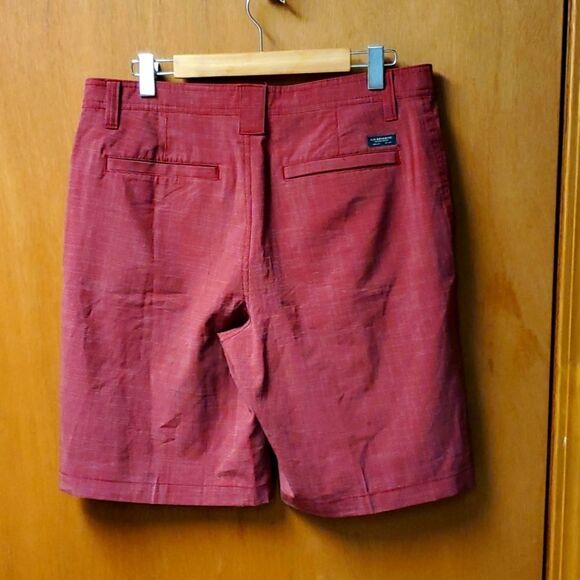 G H Bass & Co shorts, size 34 - Picture 3 of 6